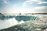 The crestline of the Horseshoe Falls