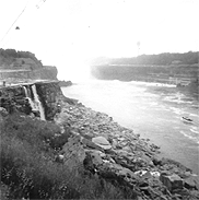 Lynn Pauls' Family visit to Niagara Falls July 1969