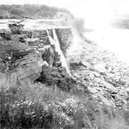 Lynn Pauls' Family visit to Niagara Falls July 1969