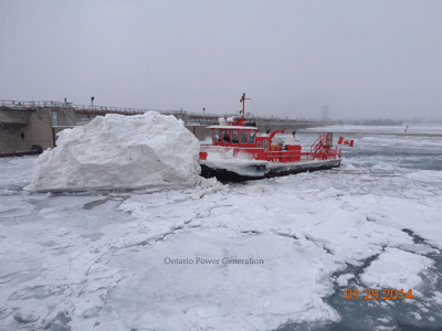 Niagara Queen II tackles an iceberg - January 2014