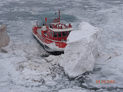 Niagara Queen II tackles an iceberg - January 2014