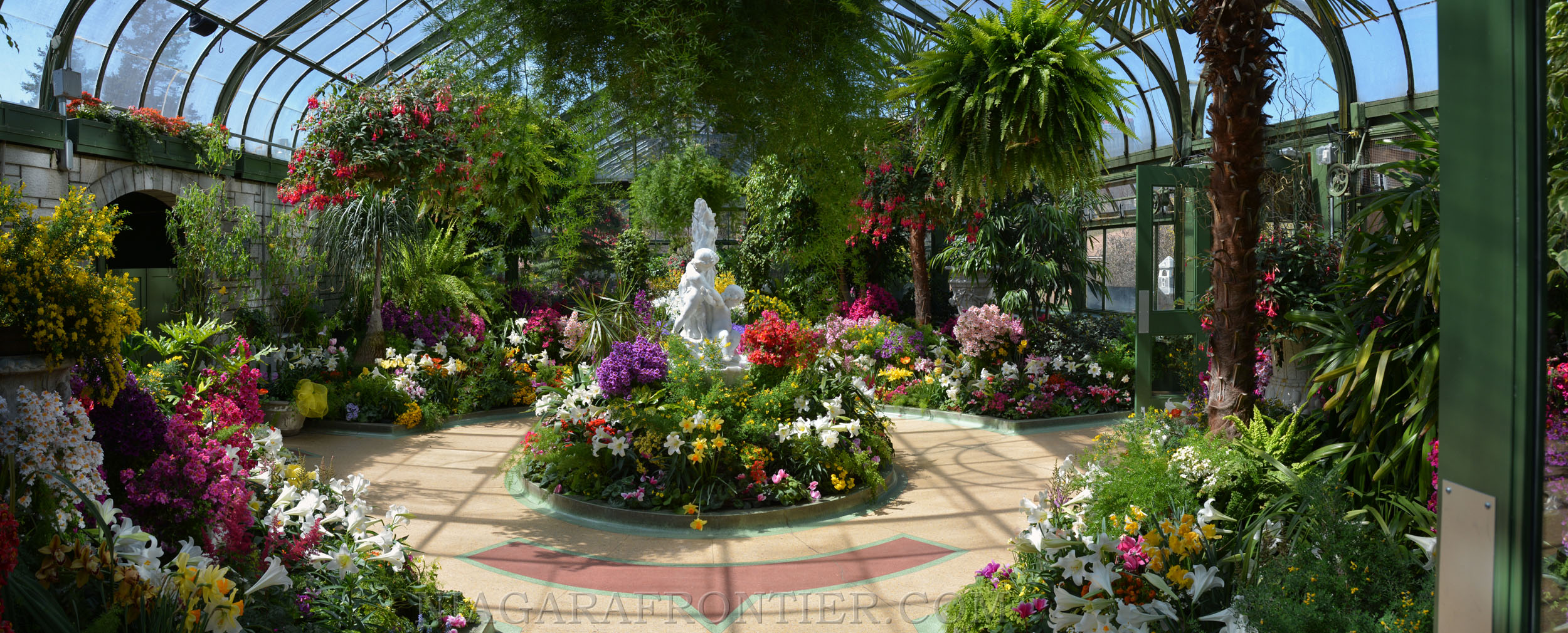 niagara falls - floral showhouse (greenhouse)